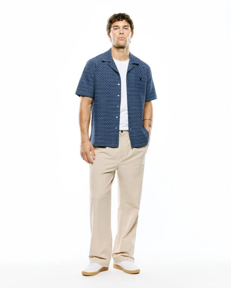 MT0300190-NAVYPEONY-1